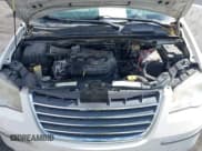 ✅ 2010 Chrysler Town & Country Limited • VIN: 2A4RR7DX1AR357668 • Lot: 42173545. Wystawiony na IAAI z przebiegiem 114 486 mil. Bezpłatny archiwum sprzedaży aukcyjnych z USA i szczegółowy raport historii pojazdu na DreamBid. Zdjęcie 10.