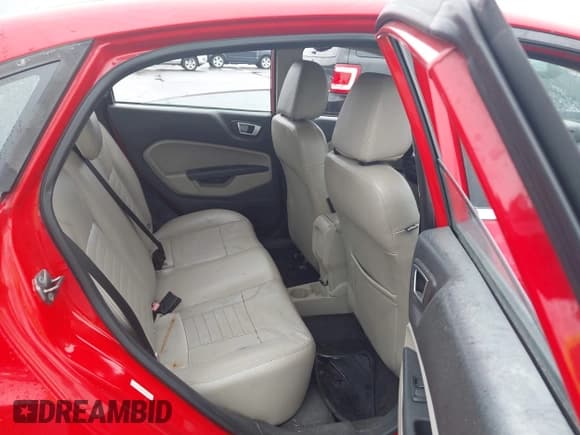 ✅ 2014 Ford Fiesta Titanium • VIN: 3FADP4CJ4EM100444 • Lot: 43328229. Wystawiony na IAAI z przebiegiem 152 448 mil. Bezpłatny archiwum sprzedaży aukcyjnych z USA i szczegółowy raport historii pojazdu na DreamBid. Zdjęcie 8.