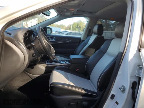 ✅ 2020 Infiniti QX60 Luxe • VIN: 5N1DL0MN2LC546196 • Lot: 92503765. Wystawiony na Copart z przebiegiem 51 288 mil. Bezpłatny archiwum sprzedaży aukcyjnych z USA i szczegółowy raport historii pojazdu na DreamBid. Zdjęcie 7.