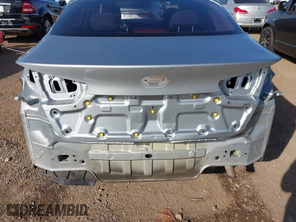 ✅ 2014 Kia Optima LX • VIN: KNAGM4AD5E5069057 • Lot: 43645120. Listed on IAAI with 121,580 mi. Free auction sales archive from the USA and detailed vehicle history report at DreamBid. Image 6.