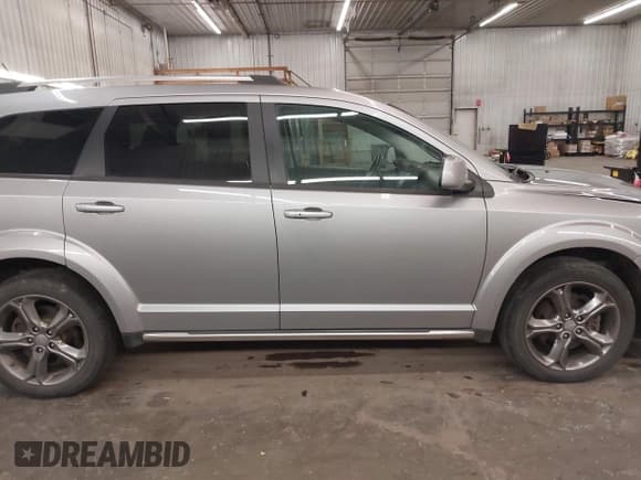 ✅ 2017 Dodge Journey Crossroad Plus • VIN: 3C4PDDGG6HT560925 • Лот: 43165236. Опубликован ранее на IAAI с пробегом 178 922 миль. Бесплатный доступ к архиву аукционных продаж из США и подробный отчёт об истории автомобиля на DreamBid. Изображение 14.