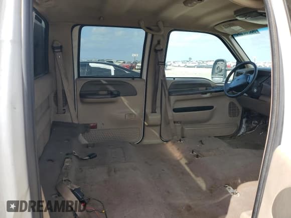 ✅ 2001 Ford F-250 XL • VIN: 1FTNW21F81EA12405 • Lot: 53282295. Listed on Copart with 315,649 mi. Free auction sales archive from the USA and detailed vehicle history report at DreamBid. Image 10.