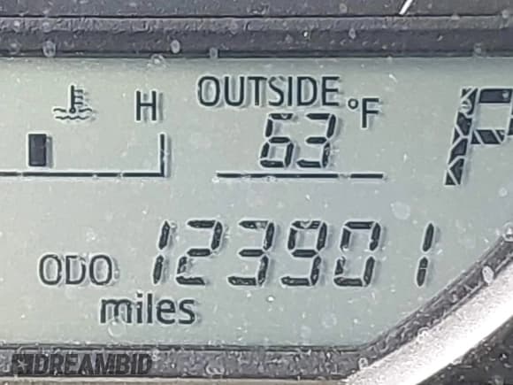 ✅ 2013 Toyota RAV4 XLE • VIN: 2T3RFREV3DW106426 • Лот: 43524090. Опубликован ранее на IAAI с пробегом 123 901 миль. Бесплатный доступ к архиву аукционных продаж из США и подробный отчёт об истории автомобиля на DreamBid. Изображение 15.