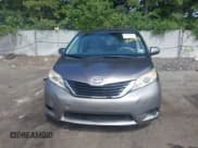 ✅ 2011 Toyota Sienna LE AAS • VIN: 5TDKK3DC1BS014370 • Лот: 43029942. Опубликован ранее на IAAI с пробегом 163 359 миль. Бесплатный доступ к архиву аукционных продаж из США и подробный отчёт об истории автомобиля на DreamBid. Изображение 12.