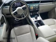 ✅ 2023 Jaguar F-Pace S • VIN: SADCJ2EX6PA708841 • Lot: 58340745. Wystawiony na Copart z przebiegiem 50 089 mil. Bezpłatny archiwum sprzedaży aukcyjnych z USA i szczegółowy raport historii pojazdu na DreamBid. Zdjęcie 8.