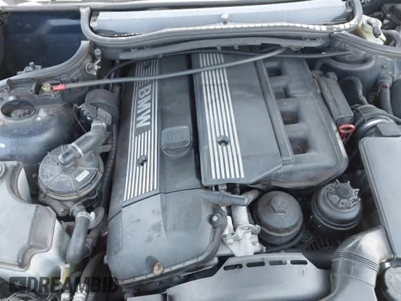 ✅ 2005 BMW 3 Series 330i • VIN: WBAEV53445KM40931 • Lot: 42061235. Listed on IAAI with 298,421 mi. Free auction sales archive from the USA and detailed vehicle history report at DreamBid. Image 10.