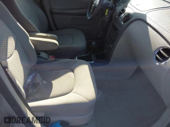 ✅ 2009 Chevrolet HHR 1LT • VIN: 3GNCA23BX9S534915 • Lot: 41301689. Listed on IAAI with 160,016 mi. Free auction sales archive from the USA and detailed vehicle history report at DreamBid. Image 5.