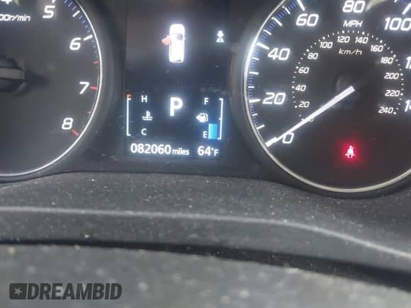 2018 Mitsubishi Outlander ES z VIN JA4AZ3A38JZ057722, wystawiony jako IAAI lot #43123067 z przebiegiem 82 060 mil mil oraz . Historia ofert i sprzedaży dostępna na DreamBid. Obrazek 15.