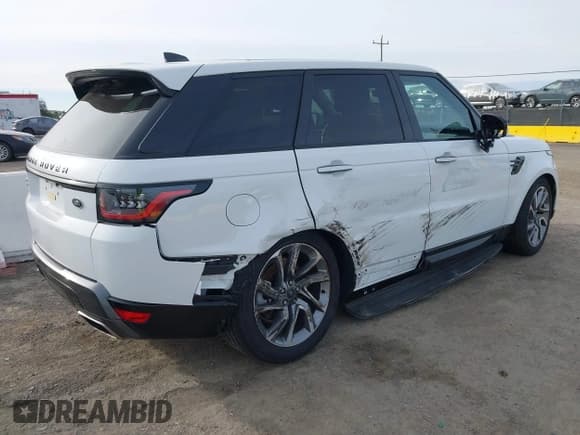 ✅ 2022 Land Rover Range Rover Sport HSE Silver Edition • VIN: SALWR2SUXNA222289 • Lot: 41601877. Listed on IAAI with 18,107 mi. Free auction sales archive from the USA and detailed vehicle history report at DreamBid. Image 4.