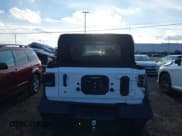 ✅ 2018 Jeep Wrangler Unlimited Sport S • VIN: 1C4HJXDGXJW169411 • Lot: 43741646. Wystawiony na IAAI z przebiegiem 97 530 mil. Bezpłatny archiwum sprzedaży aukcyjnych z USA i szczegółowy raport historii pojazdu na DreamBid. Zdjęcie 16.