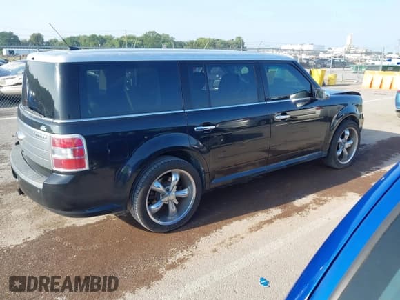 ✅ 2010 Ford Flex Limited • VIN: 2FMGK5DC0ABA74430 • Лот: 43139196. Опубликован ранее на IAAI с пробегом 219 510 миль. Бесплатный доступ к архиву аукционных продаж из США и подробный отчёт об истории автомобиля на DreamBid. Изображение 4.