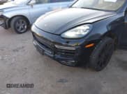 ✅ 2017 Porsche Cayenne Turbo • VIN: WP1AC2A2XHLA92993 • Lot: 41264521. Listed on IAAI with 83,257 mi. Free auction sales archive from the USA and detailed vehicle history report at DreamBid. Image 6.