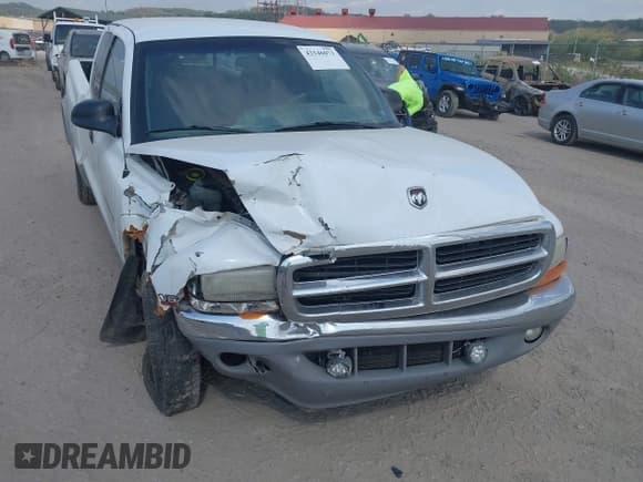 ✅ 1998 Dodge Dakota SLT • VIN: 1B7GG22X5WS560609 • Lot: 42146071. Wystawiony na IAAI z przebiegiem Nie podano. Bezpłatny archiwum sprzedaży aukcyjnych z USA i szczegółowy raport historii pojazdu na DreamBid. Zdjęcie 6.
