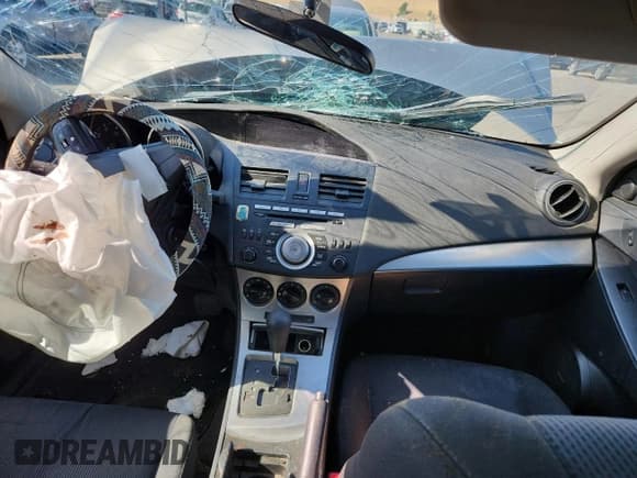 ✅ 2010 Mazda 3 i Sport • VIN: JM1BL1SG2A1341136 • Lot: 68783225. Wystawiony na Copart z przebiegiem Nie podano. Bezpłatny archiwum sprzedaży aukcyjnych z USA i szczegółowy raport historii pojazdu na DreamBid. Zdjęcie 8.