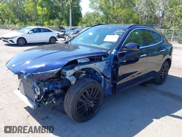 ✅ 2018 Maserati Levante GranSport • VIN: ZN661XUS7JX302016 • Lot: 42050084. Wystawiony na IAAI z przebiegiem 55 831 mil. Bezpłatny archiwum sprzedaży aukcyjnych z USA i szczegółowy raport historii pojazdu na DreamBid. Zdjęcie 18.