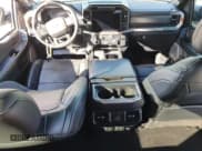 ✅ 2023 Ford F-150 Raptor • VIN: 1FTFW1RG2PFA53711 • Lot: 87198225. Wystawiony na Copart z przebiegiem Nie podano. Bezpłatny archiwum sprzedaży aukcyjnych z USA i szczegółowy raport historii pojazdu na DreamBid. Zdjęcie 8.