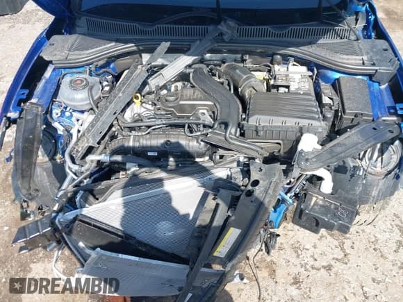 ✅ 2024 Volkswagen Jetta SE • VIN: 3VWEM7BU8RM077175 • Лот: 42531164. Опубликован ранее на IAAI с пробегом 11 602 миль. Бесплатный доступ к архиву аукционных продаж из США и подробный отчёт об истории автомобиля на DreamBid. Изображение 10.