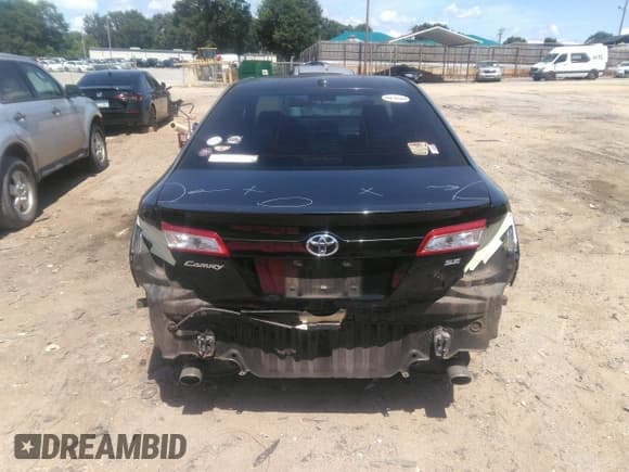 ✅ 2014 Toyota Camry SE • VIN: 4T1BK1FKXEU027154 • Лот: 42497587. Опубликован ранее на IAAI с пробегом 224 521 миль. Бесплатный доступ к архиву аукционных продаж из США и подробный отчёт об истории автомобиля на DreamBid. Изображение 6.
