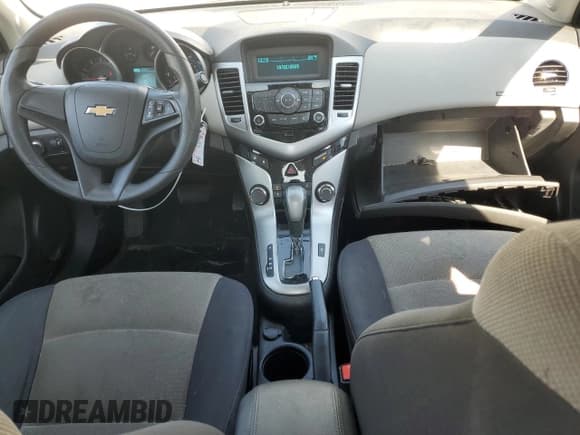✅ 2014 Chevrolet Cruze LS • VIN: 1G1PA5SHXE7392228 • Lot: 81957105. Listed on Copart with 105,161 mi. Free auction sales archive from the USA and detailed vehicle history report at DreamBid. Image 8.
