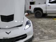 ✅ 2015 Chevrolet Corvette 1LT • VIN: 1G1YB2D7XF5117802 • Lot: 96022475. Wystawiony na Copart z przebiegiem 54 182 mil. Bezpłatny archiwum sprzedaży aukcyjnych z USA i szczegółowy raport historii pojazdu na DreamBid. Zdjęcie 11.