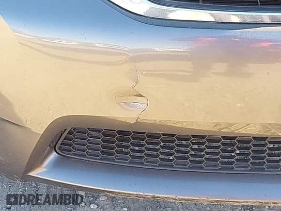 ✅ 2014 Toyota Sienna XLE • VIN: 5TDYK3DCXES406388 • Lot: 43613496. Listed on IAAI with 334,201 mi. Free auction sales archive from the USA and detailed vehicle history report at DreamBid. Image 18.