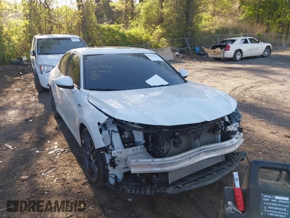 ✅ 2024 Acura Integra w/A-Spec Package • VIN: 19UDE4H3XRA003604 • Lot: 42145420. Listed on IAAI with 8,720 mi. Free auction sales archive from the USA and detailed vehicle history report at DreamBid. Image 6.