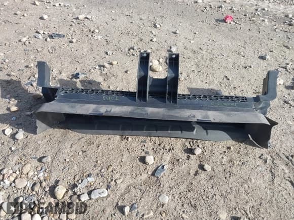 ✅ 2018 Nissan Rogue S • VIN: 5N1AT2MV7JC743182 • Лот: 43637252. Опубликован ранее на IAAI с пробегом 111 562 миль. Бесплатный доступ к архиву аукционных продаж из США и подробный отчёт об истории автомобиля на DreamBid. Изображение 12.