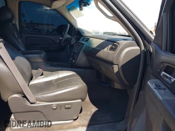 ✅ 2012 Chevrolet Silverado 1500 LTZ • VIN: 1GCPKTE7XCF103170 • Lot: 43229923. Wystawiony na IAAI z przebiegiem 154 772 mil. Bezpłatny archiwum sprzedaży aukcyjnych z USA i szczegółowy raport historii pojazdu na DreamBid. Zdjęcie 5.