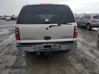 ✅ 2005 Chevrolet Suburban LS • VIN: 3GNFK16Z15G250471 • Lot: 84955194. Wystawiony na Copart z przebiegiem 192 610 mil. Bezpłatny archiwum sprzedaży aukcyjnych z USA i szczegółowy raport historii pojazdu na DreamBid. Zdjęcie 6.