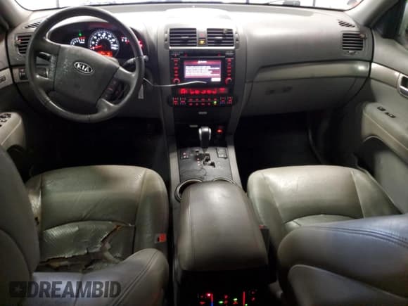 ✅ 2009 Kia Borrego LX • VIN: KNDJH741495017263 • Lot: 86378254. Listed on Copart with 175,487 mi. Free auction sales archive from the USA and detailed vehicle history report at DreamBid. Image 8.