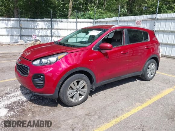 ✅ 2018 Kia Sportage LX • VIN: KNDPMCAC1J7322863 • Lot: 43082285. Wystawiony na IAAI z przebiegiem 76 737 mil. Bezpłatny archiwum sprzedaży aukcyjnych z USA i szczegółowy raport historii pojazdu na DreamBid. Zdjęcie 2.