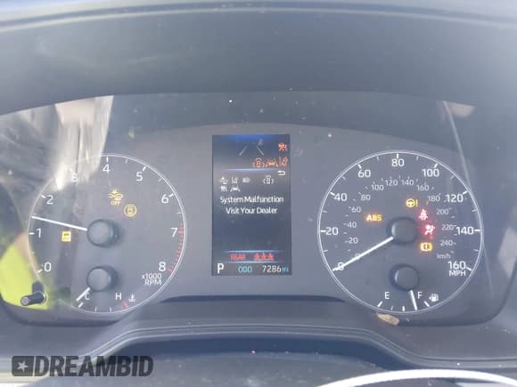 ✅ 2025 Toyota Corolla Cross L • VIN: 7MUAAAAG2SV132377 • Lot: 42864709. Wystawiony na IAAI z przebiegiem 7 286 mil. Bezpłatny archiwum sprzedaży aukcyjnych z USA i szczegółowy raport historii pojazdu na DreamBid. Zdjęcie 7.