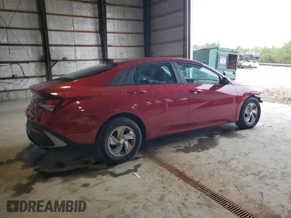 2025 Hyundai Elantra SE с VIN KMHLL4DG6SU857577, выставлен на аукционе Copart как лот 69707905 с пробегом 9 965 миль миль и Списание • Salvage title. История ставок и продаж доступна на DreamBid. Изображение 3.