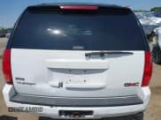 ✅ 2009 GMC Yukon SLT 4SB • VIN: 1GKFC33049R158367 • Lot: 42312248. Listed on IAAI with 220,033 mi. Free auction sales archive from the USA and detailed vehicle history report at DreamBid. Image 17.