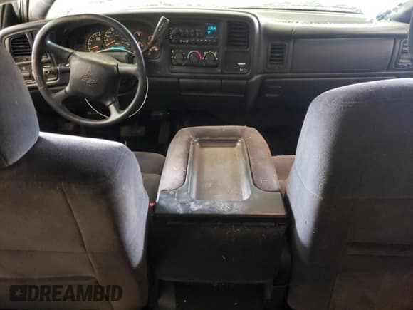 ✅ 2001 Chevrolet Silverado 1500 LT • VIN: 1GCEK19TX1E216333 • Lot: 76453664. Wystawiony na Copart z przebiegiem 159 485 mil. Bezpłatny archiwum sprzedaży aukcyjnych z USA i szczegółowy raport historii pojazdu na DreamBid. Zdjęcie 8.