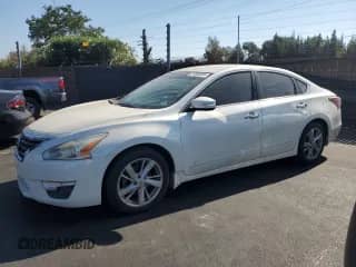 2015 Nissan Altima S z VIN 1N4AL3AP1FC428035, wystawiony jako Copart lot #71306845 z przebiegiem 118 773 mil mil oraz Czysty tytuł • Clean title. Historia ofert i sprzedaży dostępna na DreamBid. Obrazek 1.