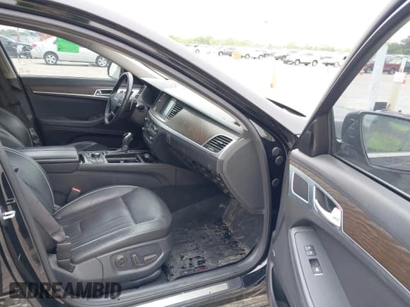 ✅ 2017 Genesis G80 3.8L • VIN: KMHGN4JEXHU210171 • Lot: 42286383. Listed on IAAI with 94,240 mi. Free auction sales archive from the USA and detailed vehicle history report at DreamBid. Image 5.