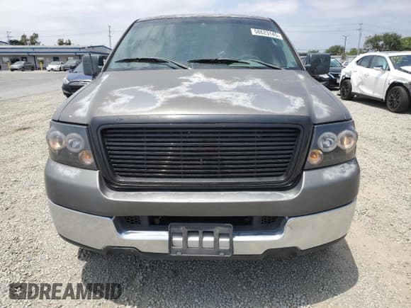 ✅ 2005 Ford F-150 XLT • VIN: 1FTRW12W35KD34998 • Lot: 58623145. Wystawiony na Copart z przebiegiem 181 093 mil. Bezpłatny archiwum sprzedaży aukcyjnych z USA i szczegółowy raport historii pojazdu na DreamBid. Zdjęcie 5.