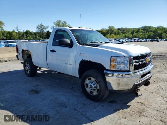 ✅ 2013 Chevrolet Silverado 2500HD Work Truck • VIN: 1GC0KVCG3DZ276500 • Лот: 70492985. Опубликован ранее на Copart с пробегом 132 710 миль. Бесплатный доступ к архиву аукционных продаж из США и подробный отчёт об истории автомобиля на DreamBid. Изображение 4.