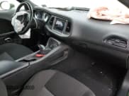 ✅ 2020 Dodge Challenger R/T • VIN: 2C3CDZBT1LH201567 • Lot: 38053124. Wystawiony na Copart z przebiegiem 78 124 mil. Bezpłatny archiwum sprzedaży aukcyjnych z USA i szczegółowy raport historii pojazdu na DreamBid. Zdjęcie 8.