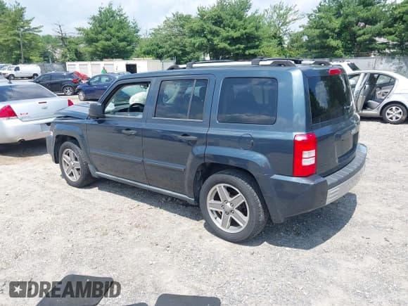 ✅ 2007 Jeep Patriot Limited • VIN: 1J8FT48W37D285614 • Lot: 42616625. Listed on IAAI with 113,502 mi. Free auction sales archive from the USA and detailed vehicle history report at DreamBid. Image 3.