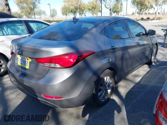 ✅ 2014 Hyundai Elantra Limited • VIN: 5NPDH4AE7EH479474 • Lot: 43576677. Listed on IAAI with 135,276 mi. Free auction sales archive from the USA and detailed vehicle history report at DreamBid. Image 4.