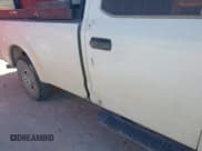 ✅ 2019 Ford F-250 XL • VIN: 1FT7W2A69KEC68823 • Lot: 41689175. Wystawiony na IAAI z przebiegiem 153 022 mil. Bezpłatny archiwum sprzedaży aukcyjnych z USA i szczegółowy raport historii pojazdu na DreamBid. Zdjęcie 6.