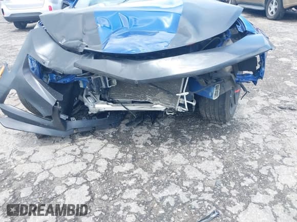 ✅ 2022 Chevrolet Camaro 1LT • VIN: 1G1FB1RX3N0101236 • Lot: 42252661. Listed on IAAI with 51,776 mi. Free auction sales archive from the USA and detailed vehicle history report at DreamBid. Image 6.