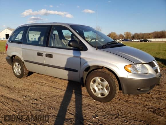 2003 Dodge Caravan SE с VIN 1D4GP25B43B150172, выставлен на аукционе Copart как лот 79190554 с пробегом 129 061 миль миль и Чистый • Clean title. История ставок и продаж доступна на DreamBid. Изображение 4.