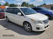 ✅ 2011 Volkswagen Routan SE • VIN: 2V4RW3DG9BR717350 • Лот: 58409294. Опубликован ранее на Copart с пробегом 225 942 миль. Бесплатный доступ к архиву аукционных продаж из США и подробный отчёт об истории автомобиля на DreamBid. Изображение 4.