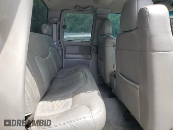 ✅ 2001 Chevrolet Silverado 2500HD LS • VIN: 1GCHK29U31E155516 • Lot: 69757755. Listed on Copart with 304,662 mi. Free auction sales archive from the USA and detailed vehicle history report at DreamBid. Image 10.