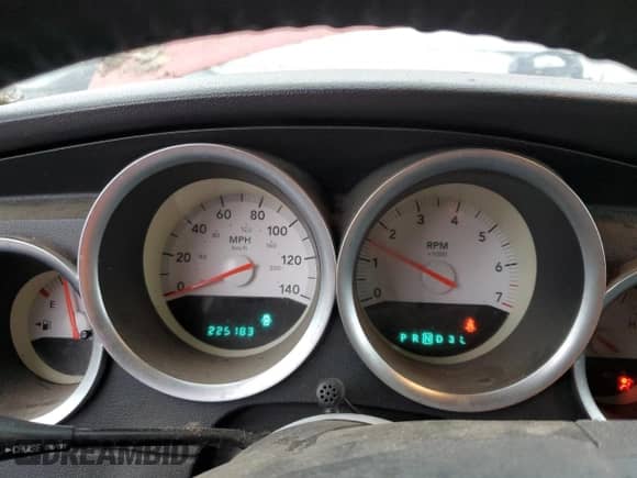 2006 Dodge Magnum SE с VIN 2D8FV48V25H178306, выставлен на аукционе Copart как лот 43864185 с пробегом 225 183 миль миль и Чистый • Clean title. История ставок и продаж доступна на DreamBid. Изображение 9.