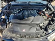 ✅ 2015 BMW X6 M • VIN: 5YMKW8C5XF0G93689 • Lot: 65748045. Wystawiony na Copart z przebiegiem 82 352 mil. Bezpłatny archiwum sprzedaży aukcyjnych z USA i szczegółowy raport historii pojazdu na DreamBid. Zdjęcie 12.