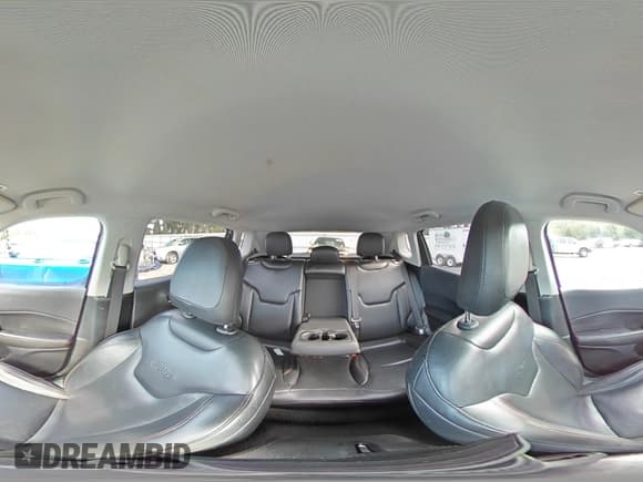 ✅ 2019 Jeep Compass Limited • VIN: 3C4NJCCB3KT675994 • Lot: 81872945. Wystawiony na Copart z przebiegiem 100 522 mil. Bezpłatny archiwum sprzedaży aukcyjnych z USA i szczegółowy raport historii pojazdu na DreamBid. Zdjęcie 14.